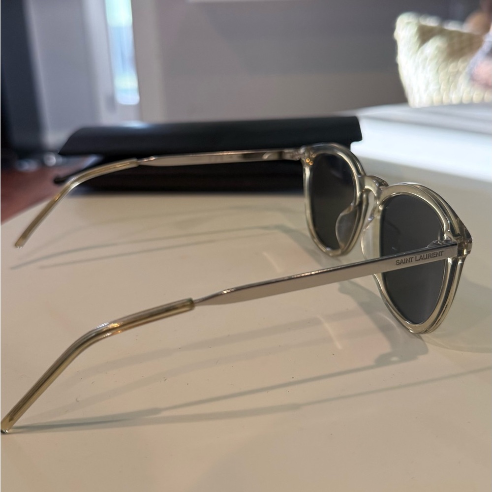 Yves Saint Laurent YSL Sunglasses w/ Case - Picture 4 of 5